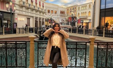 Las Vegas Instagram Photo Tour – Strip & Downtown Photoshoot Experience.