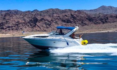 Las Vegas Private Boat Tour Cabin Cruiser on the water